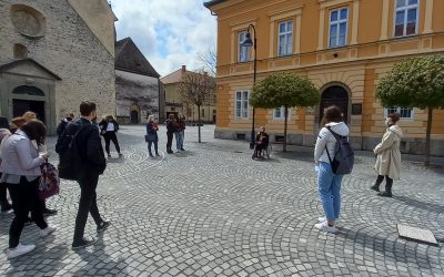 Dijaki turistične usmeritve izvedli turistično vodenje po mestnih znamenitostih Slovenj Gradca
